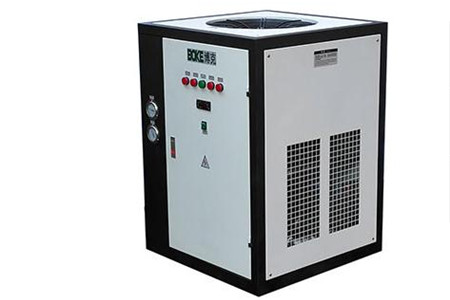 買風(fēng)冷箱式冷水機(jī)時遇到低報價應(yīng)該怎么辦？